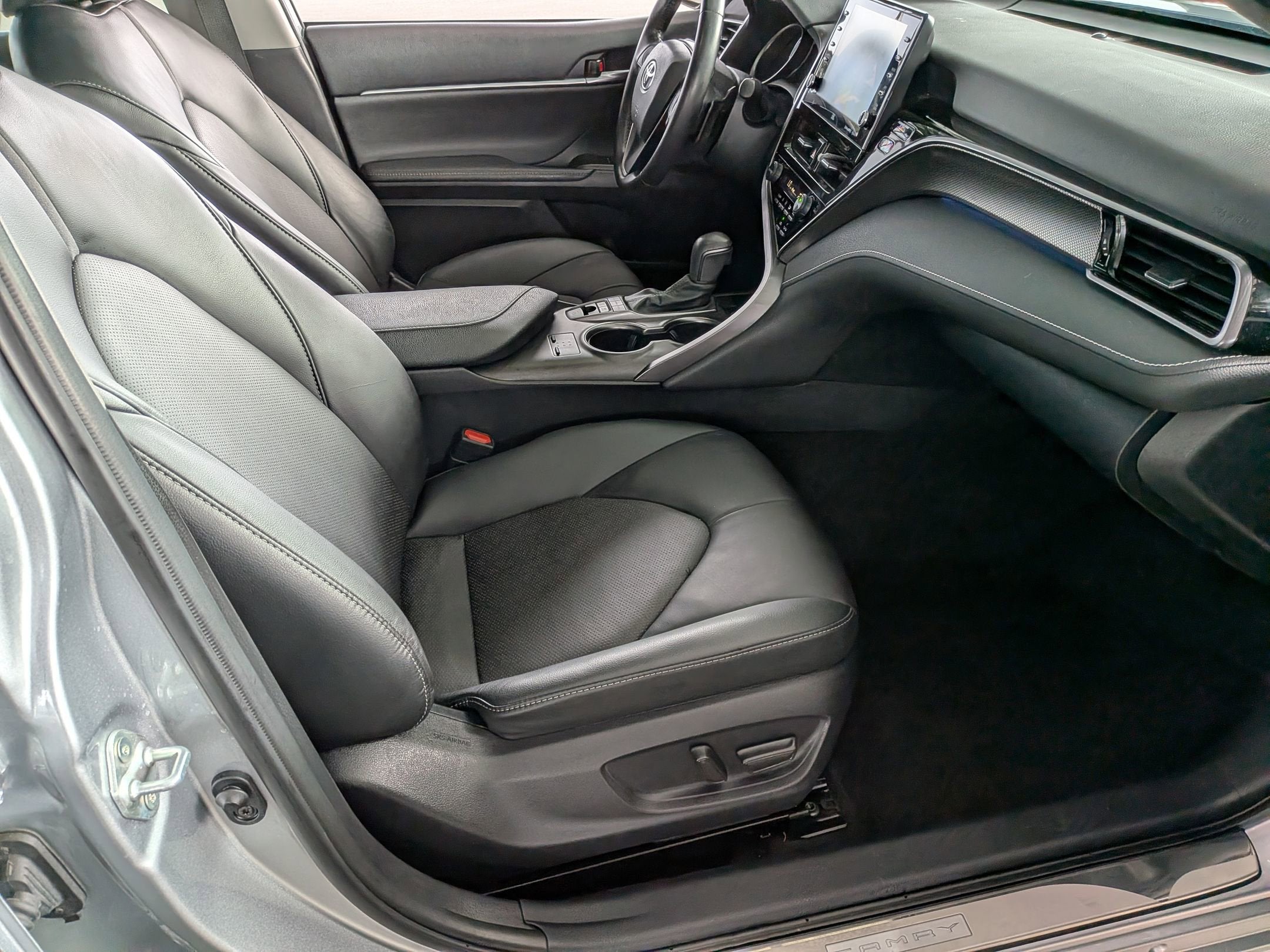 2023 Toyota CAMRY Hybrid XSE