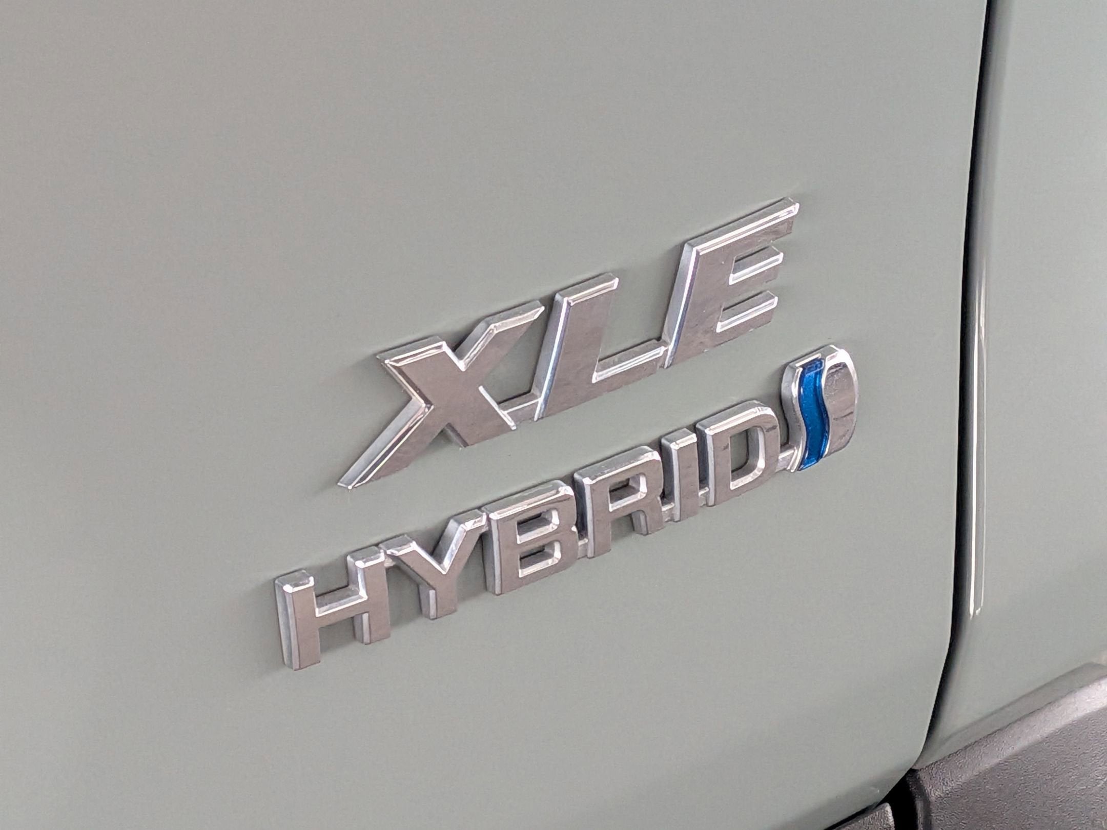 2021 Toyota RAV4 HYBRID Hybrid XLE