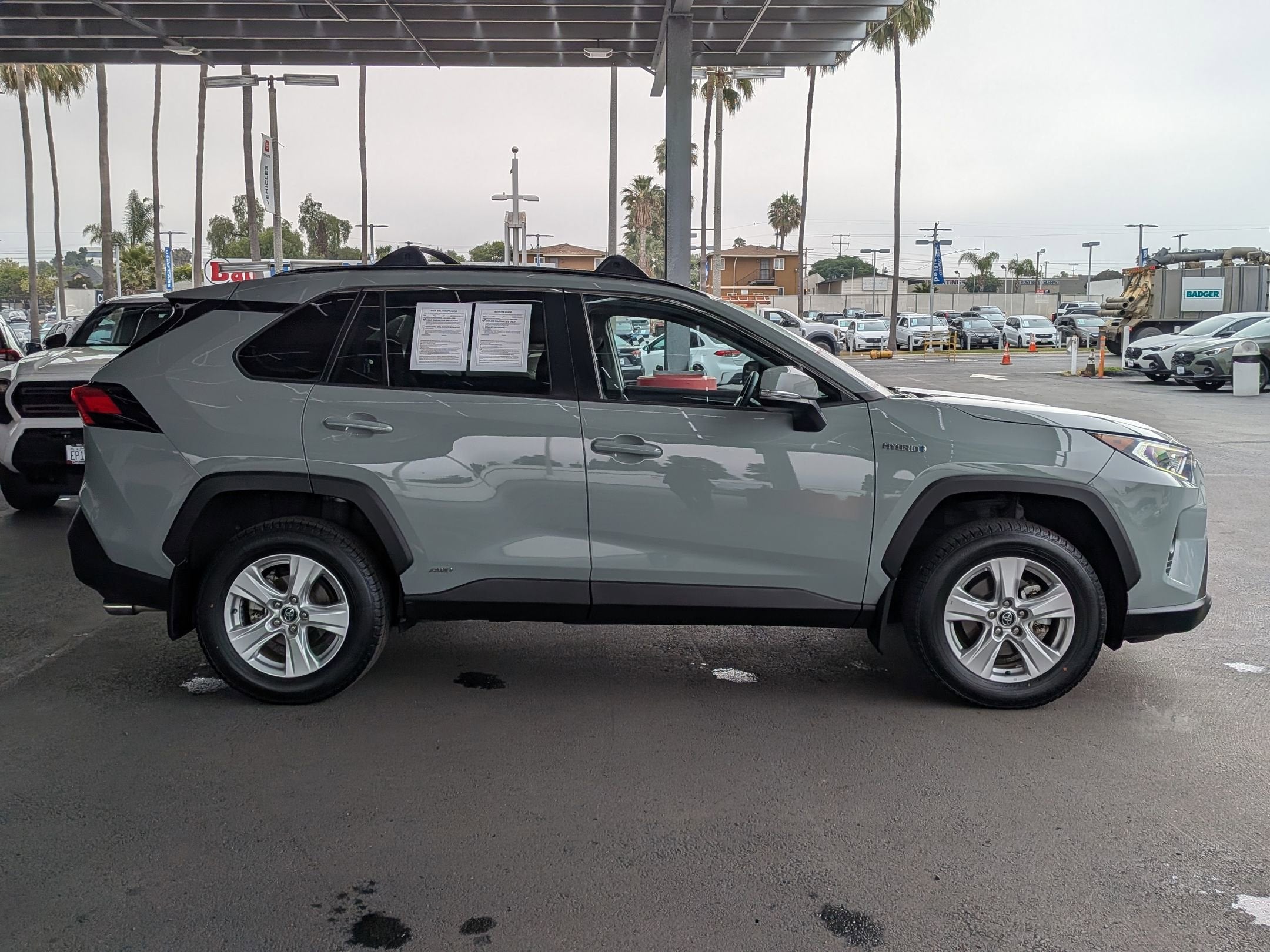 2021 Toyota RAV4 HYBRID Hybrid XLE