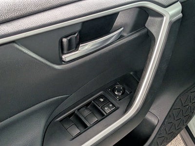 2021 Toyota RAV4 HYBRID Hybrid XLE