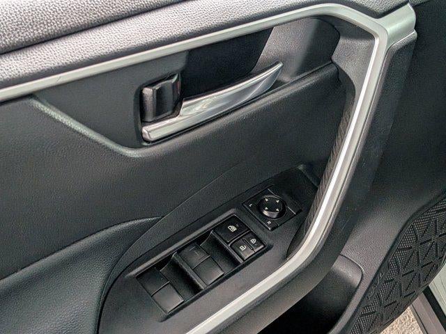 2021 Toyota RAV4 HYBRID Hybrid XLE