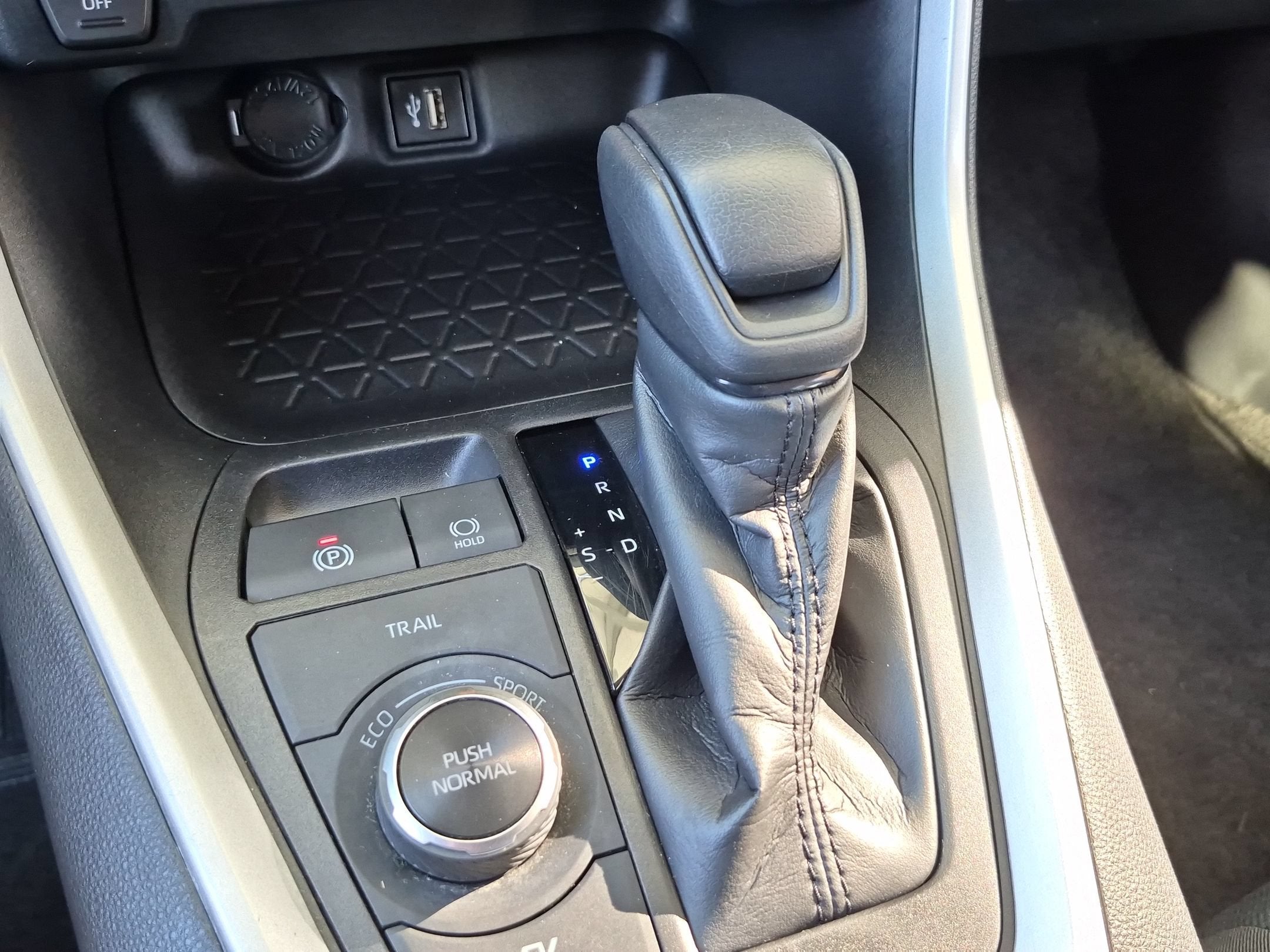 2024 Toyota RAV4 Hybrid Hybrid XLE