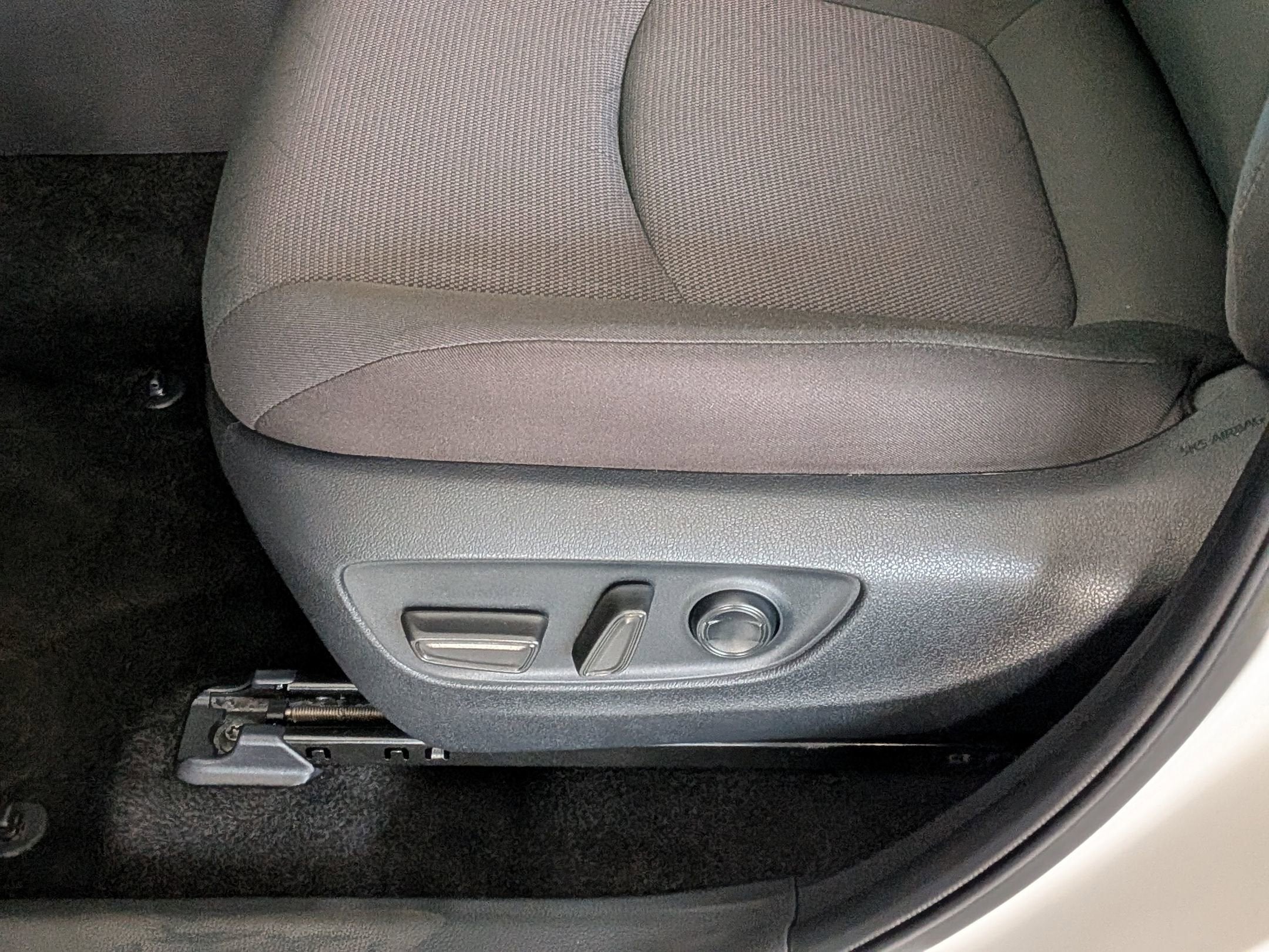 2025 Toyota RAV4 HYBRID Hybrid XLE