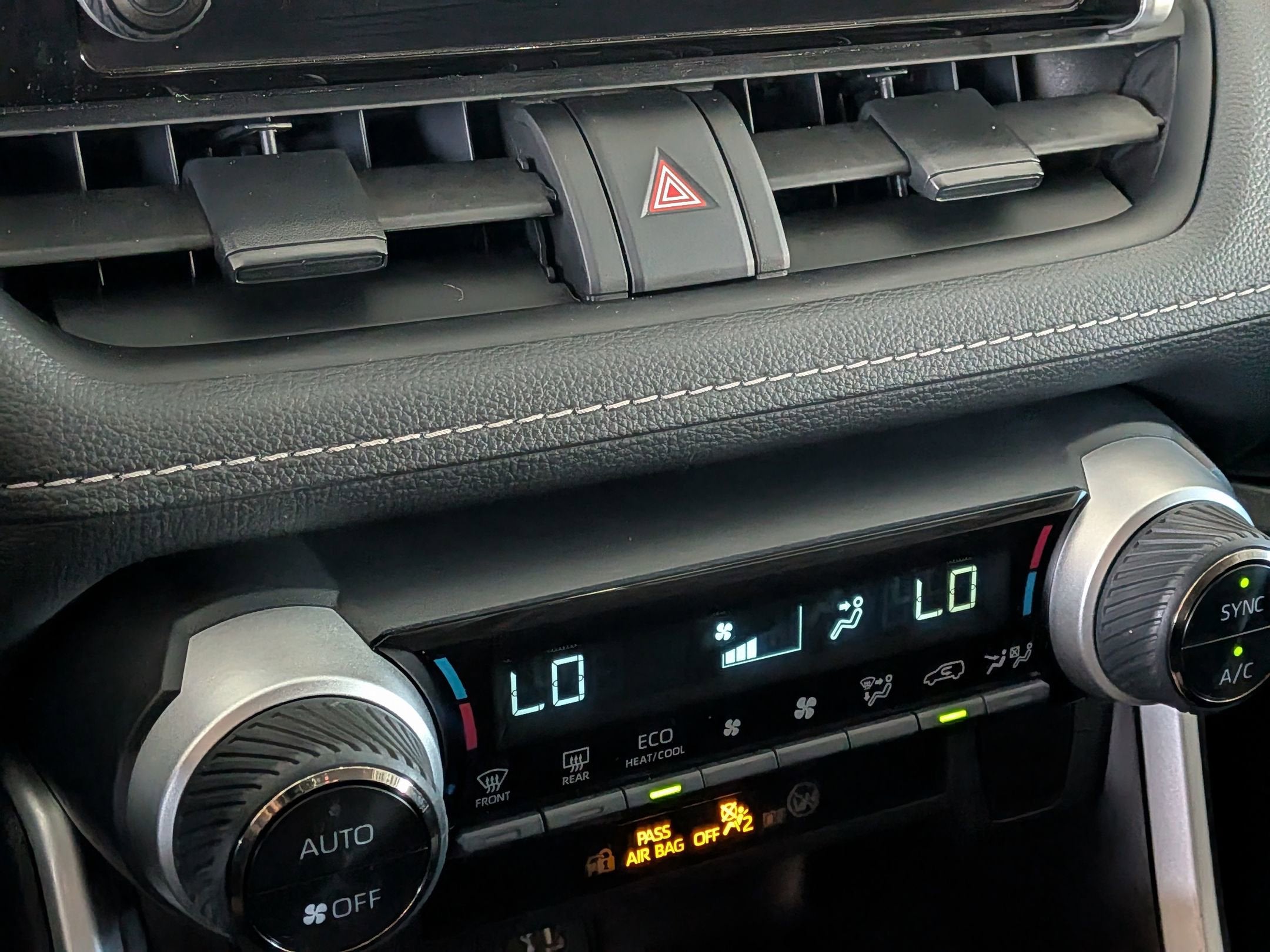 2025 Toyota RAV4 HYBRID Hybrid XLE