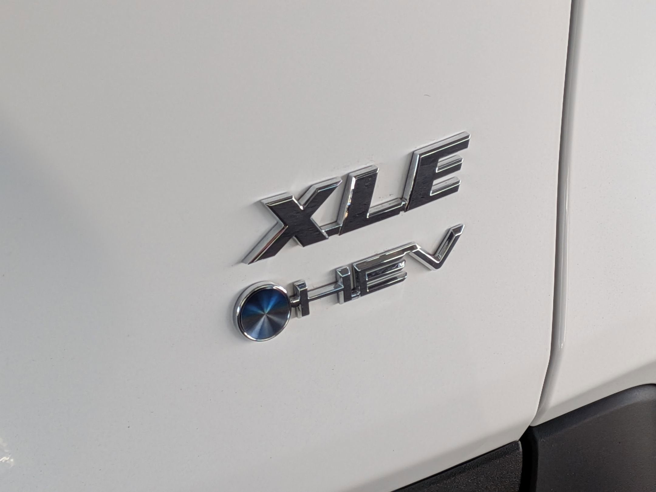 2025 Toyota RAV4 HYBRID Hybrid XLE