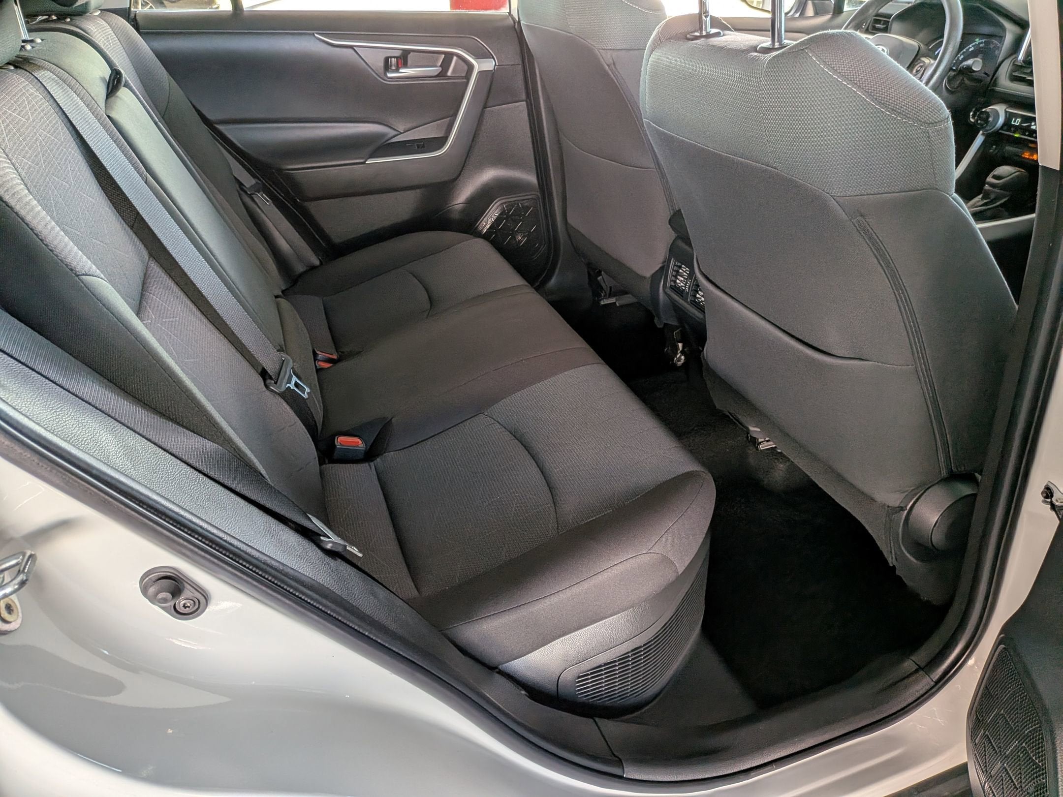 2025 Toyota RAV4 HYBRID Hybrid XLE