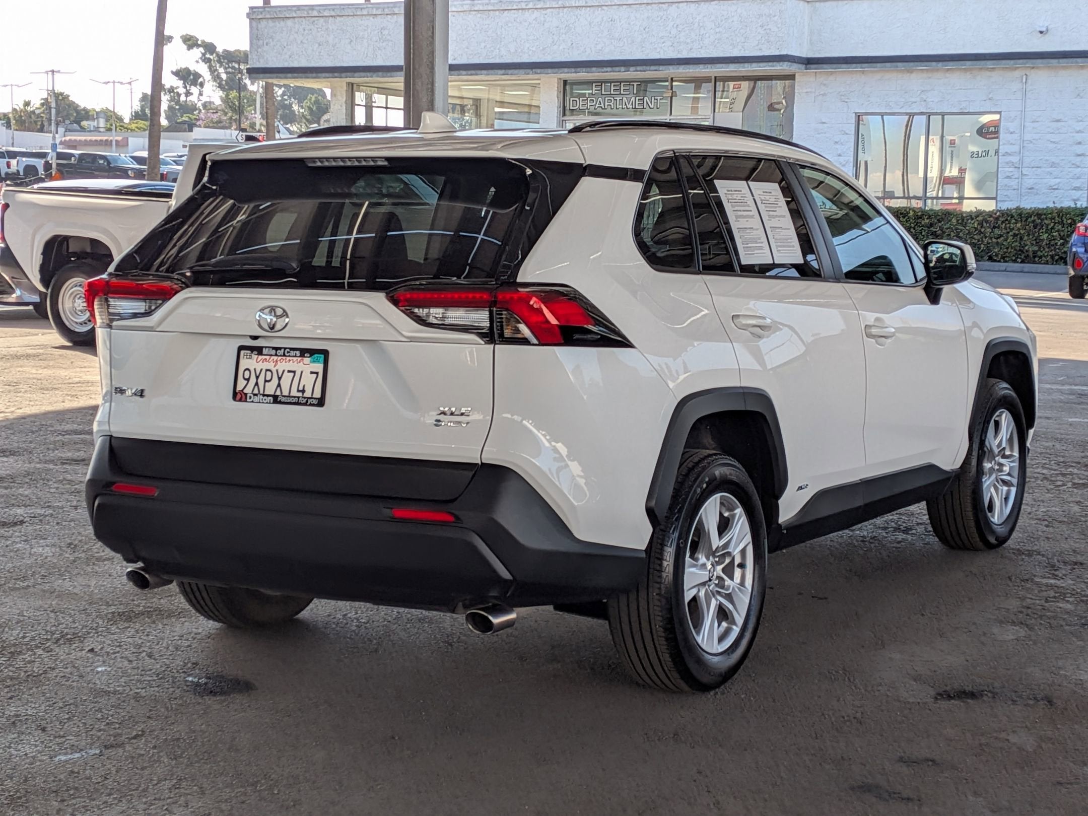 2025 Toyota RAV4 HYBRID Hybrid XLE