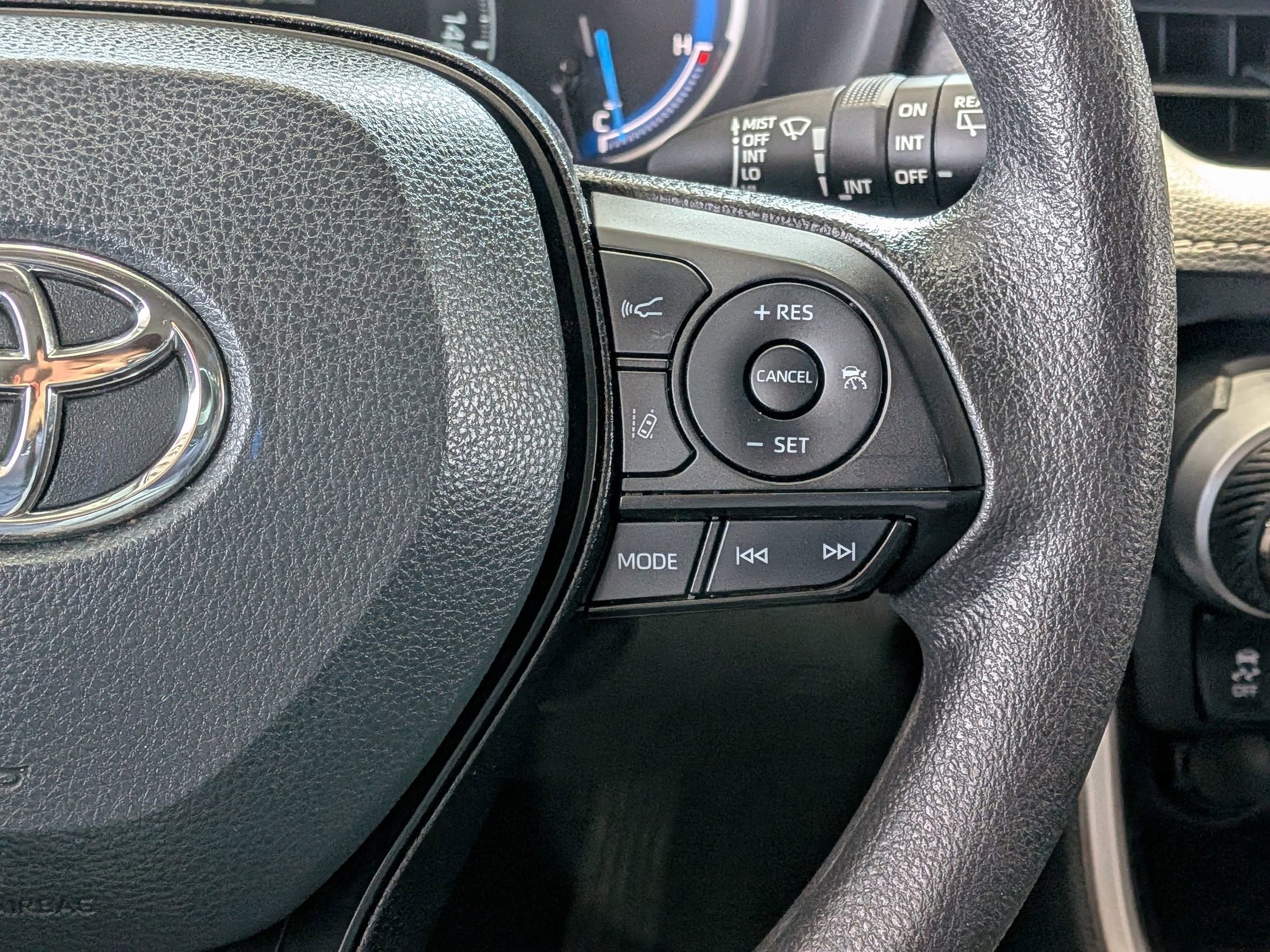 2024 Toyota RAV4 Hybrid Hybrid XLE