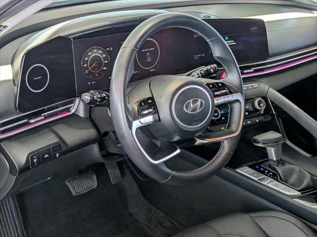 2022 Hyundai Elantra Limited