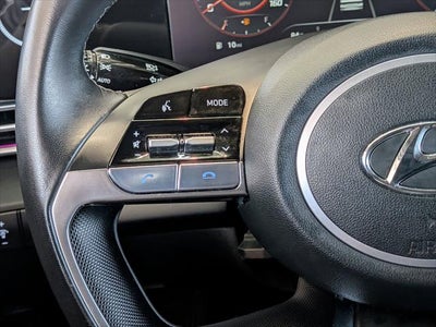 2022 Hyundai Elantra Limited