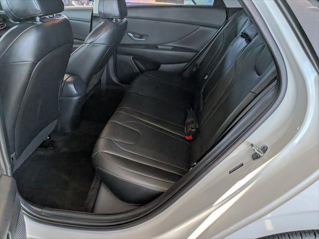 2022 Hyundai Elantra Limited
