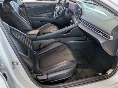 2022 Hyundai Elantra Limited