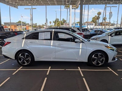 2022 Hyundai Elantra Limited