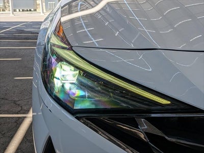 2022 Hyundai Elantra Limited