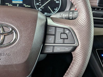 2023 Toyota SIENNA PLATINUM Platinum