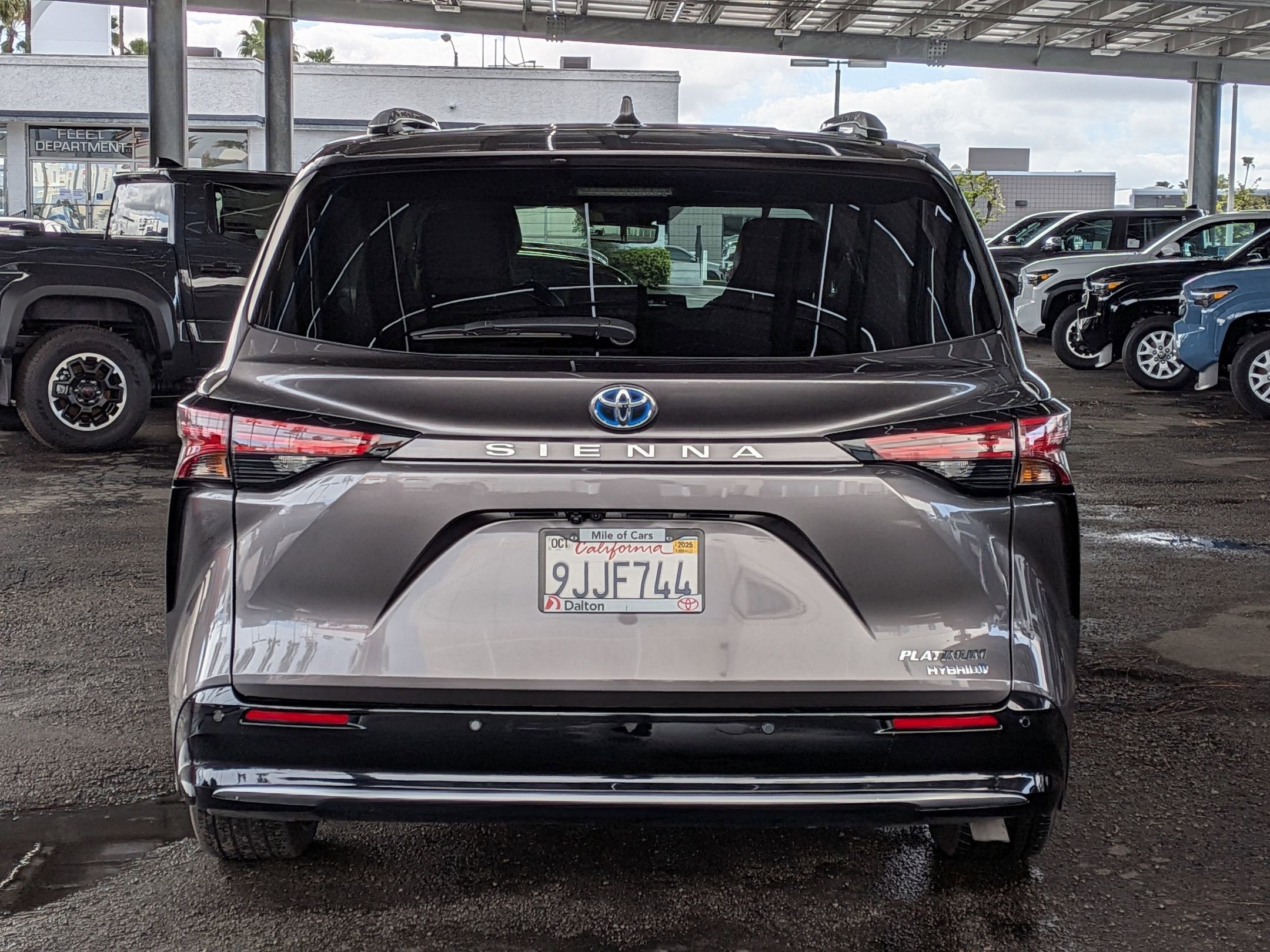 2023 Toyota SIENNA PLATINUM Platinum