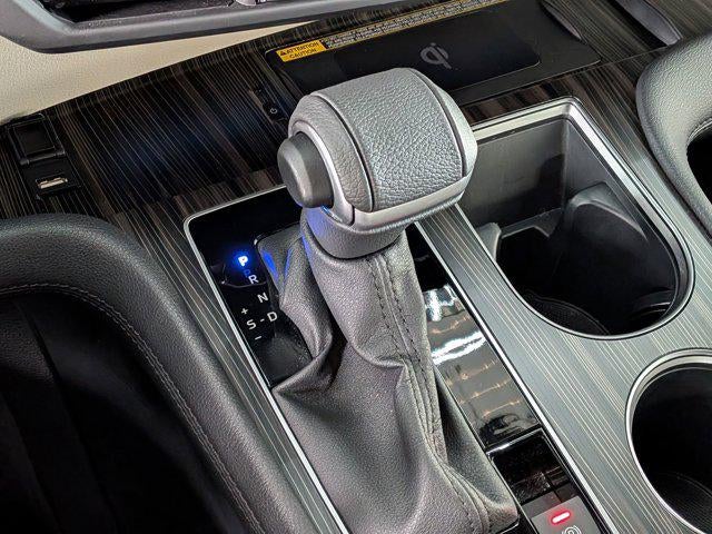 2023 Toyota SIENNA PLATINUM Platinum