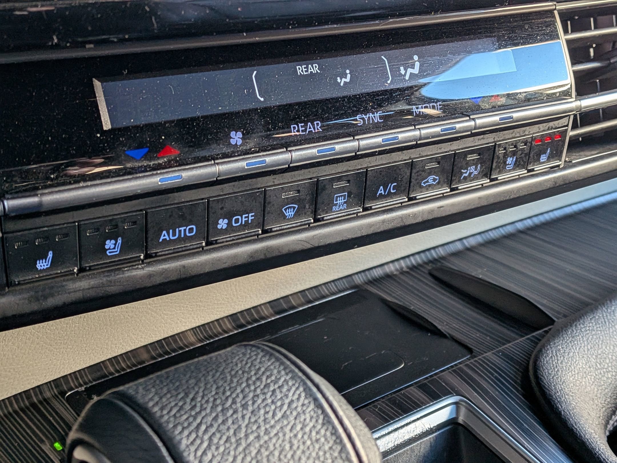 2023 Toyota SIENNA PLT AWD Platinum