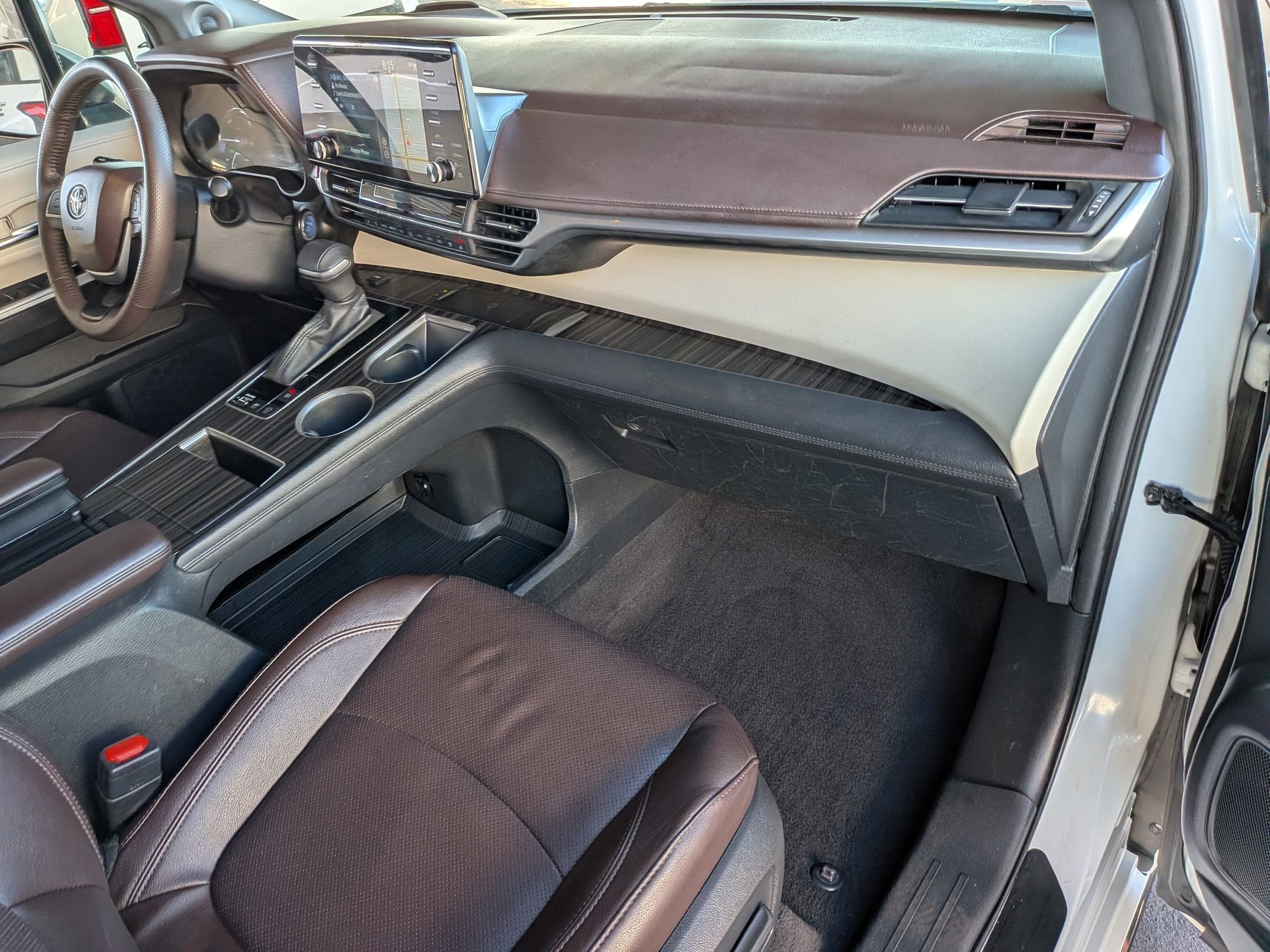 2023 Toyota SIENNA PLT AWD Platinum