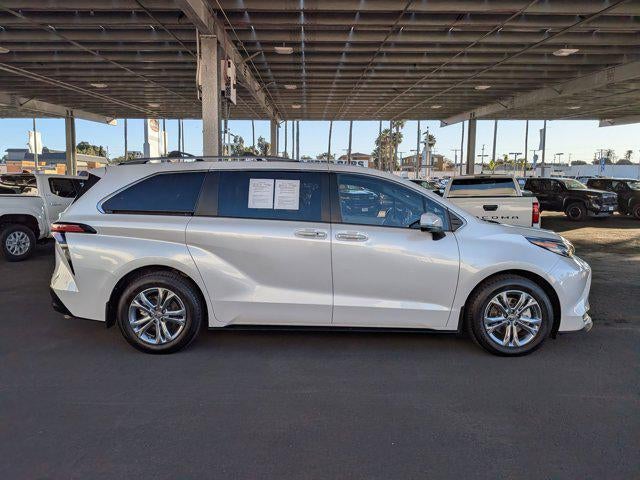 2023 Toyota SIENNA PLT AWD Platinum