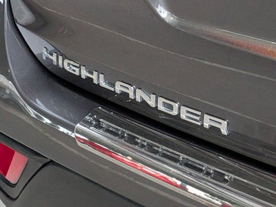 2022 Toyota HIGHLANDER XLE