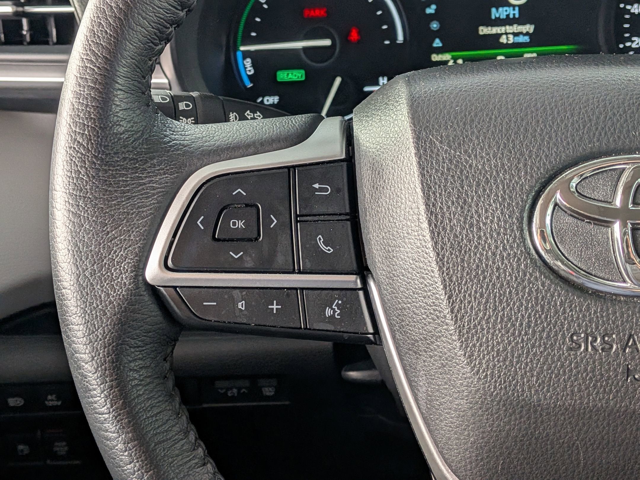 2025 Toyota SIENNA XLE XLE