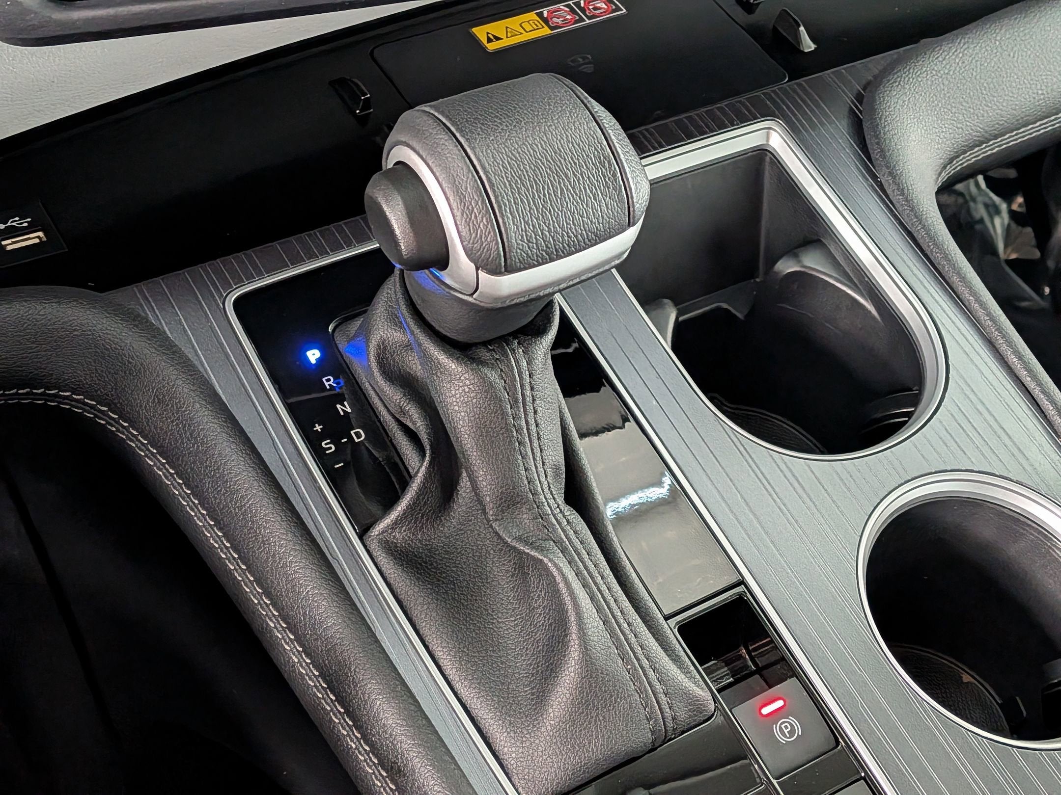 2025 Toyota SIENNA XLE XLE