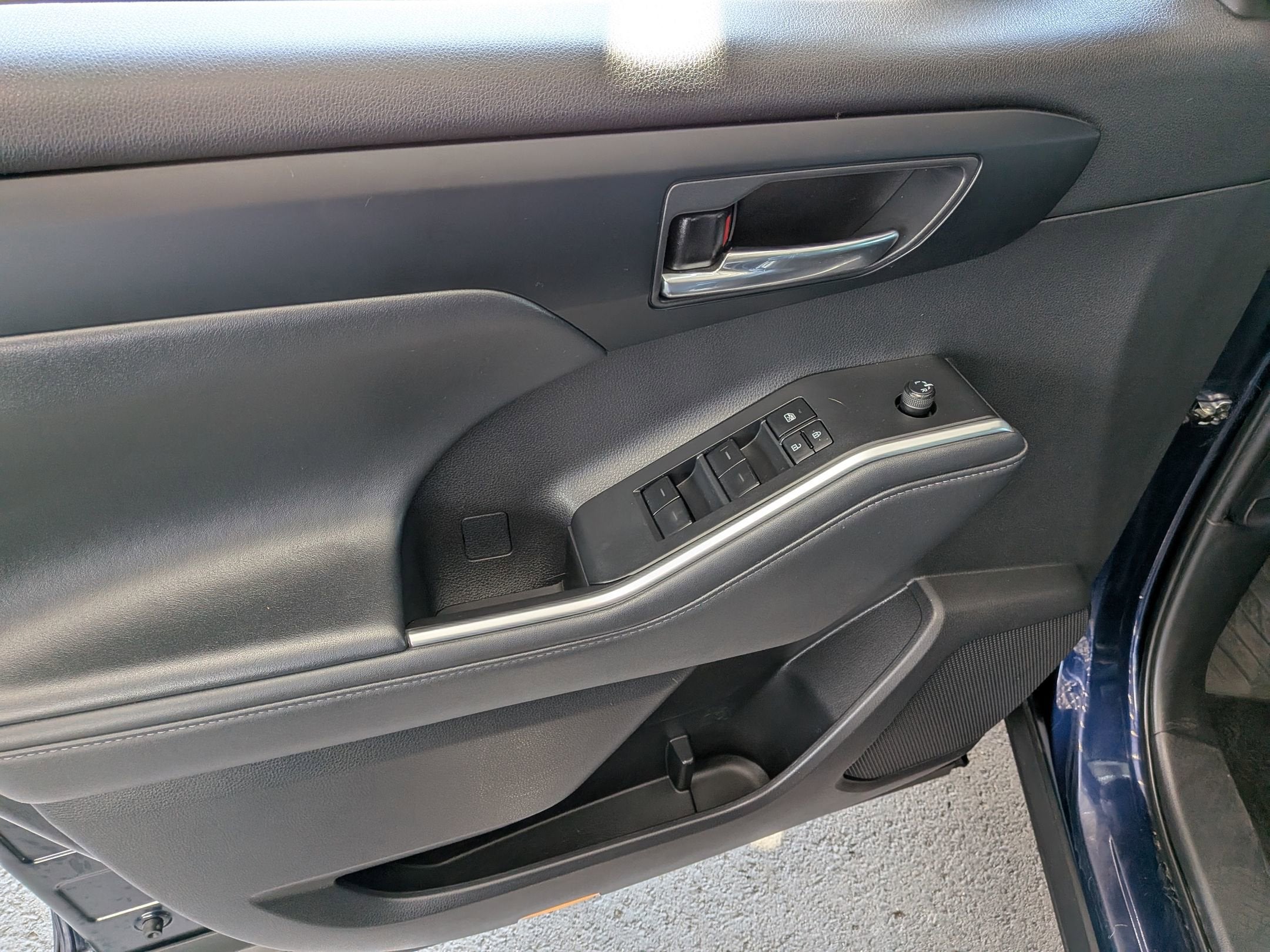 2023 Toyota HIGHLANDER HYBRD Hybrid XLE