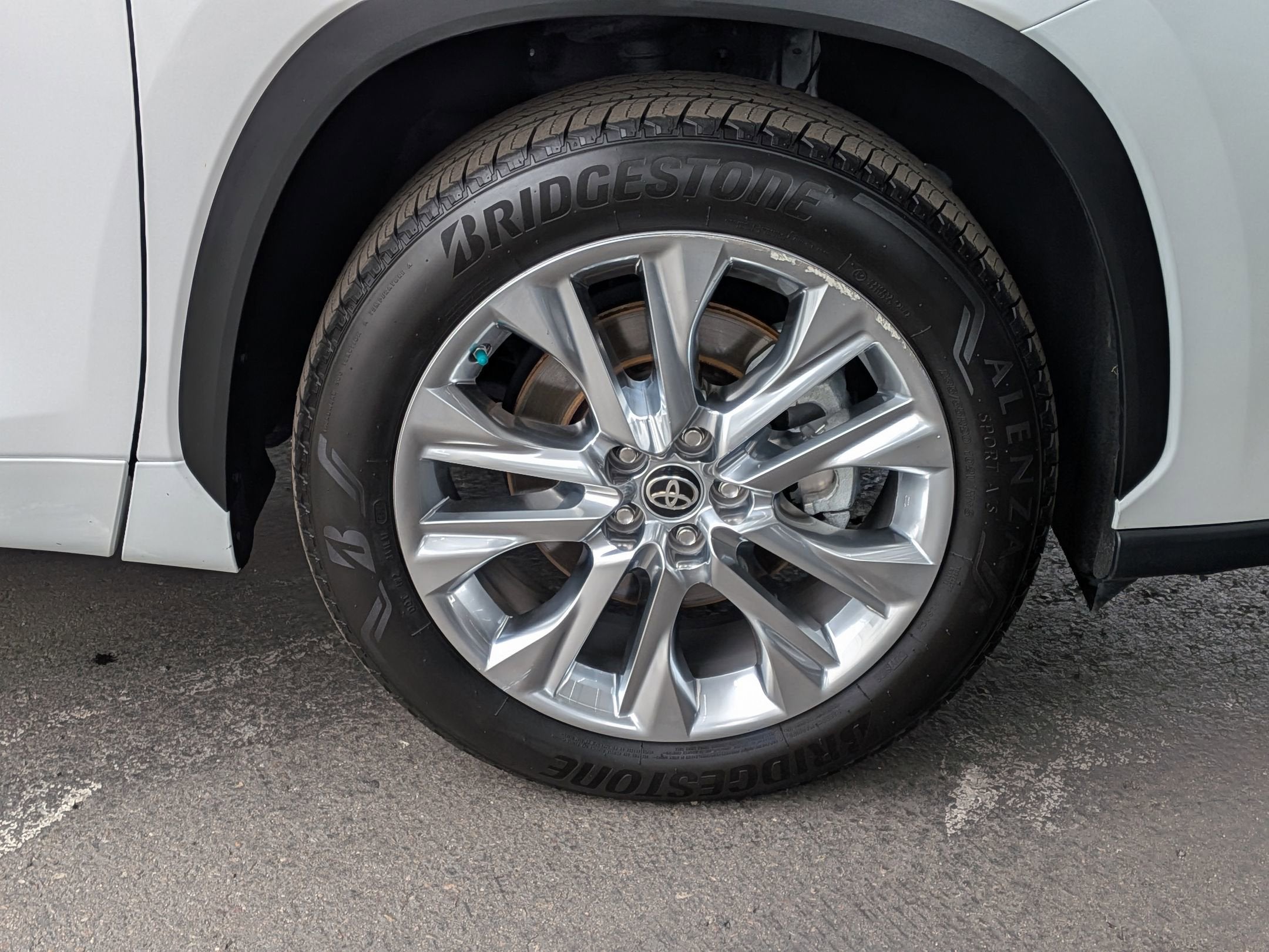 2024 Toyota Highlander Limited