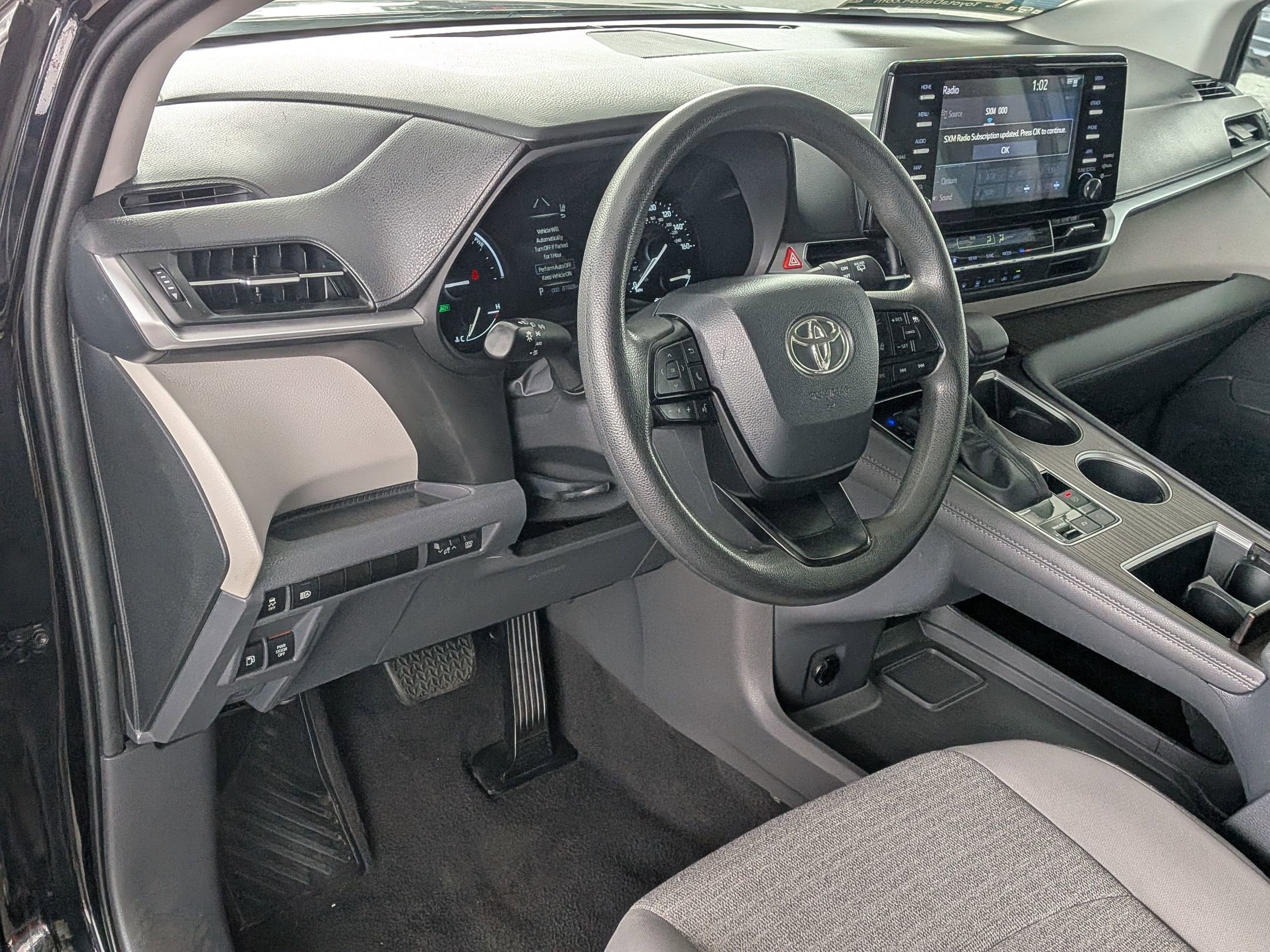 2022 Toyota SIENNA LE LE