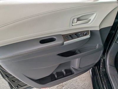 2022 Toyota SIENNA LE LE