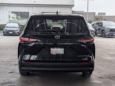 2022 Toyota SIENNA LE LE