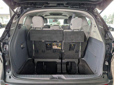 2022 Toyota SIENNA LE LE