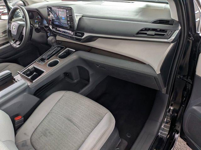 2022 Toyota SIENNA LE LE