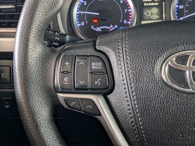 2019 Toyota HIGHLANDER LE