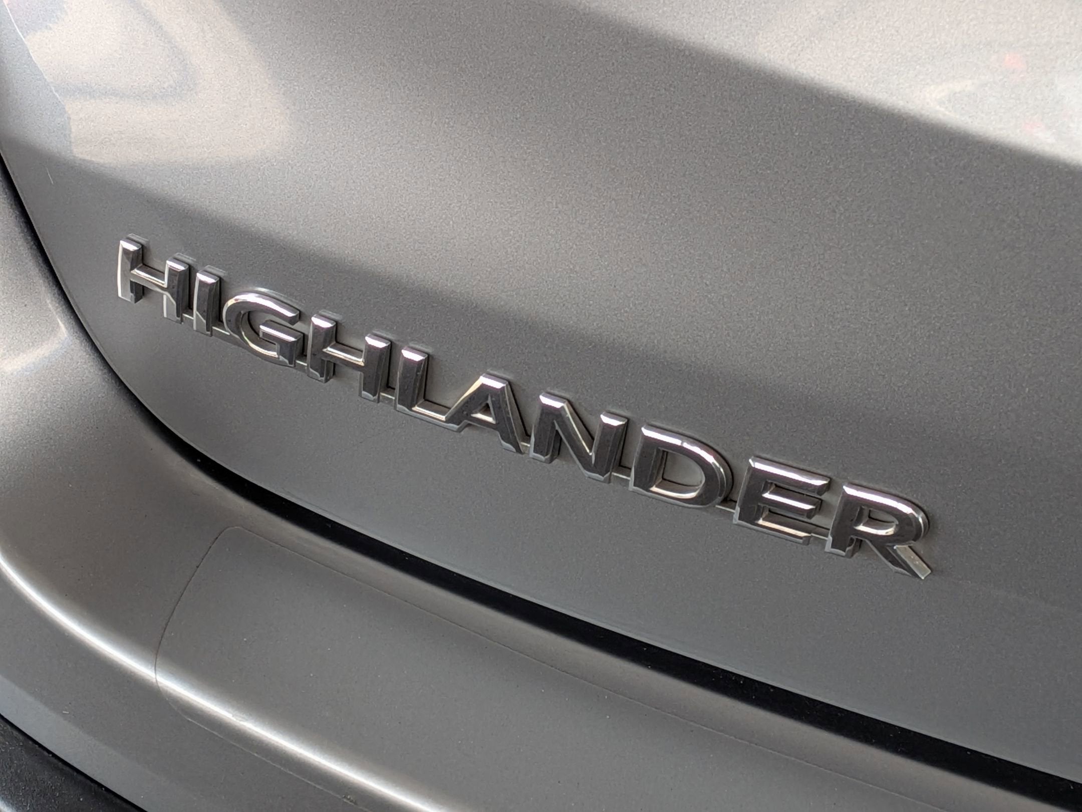 2019 Toyota HIGHLANDER LE