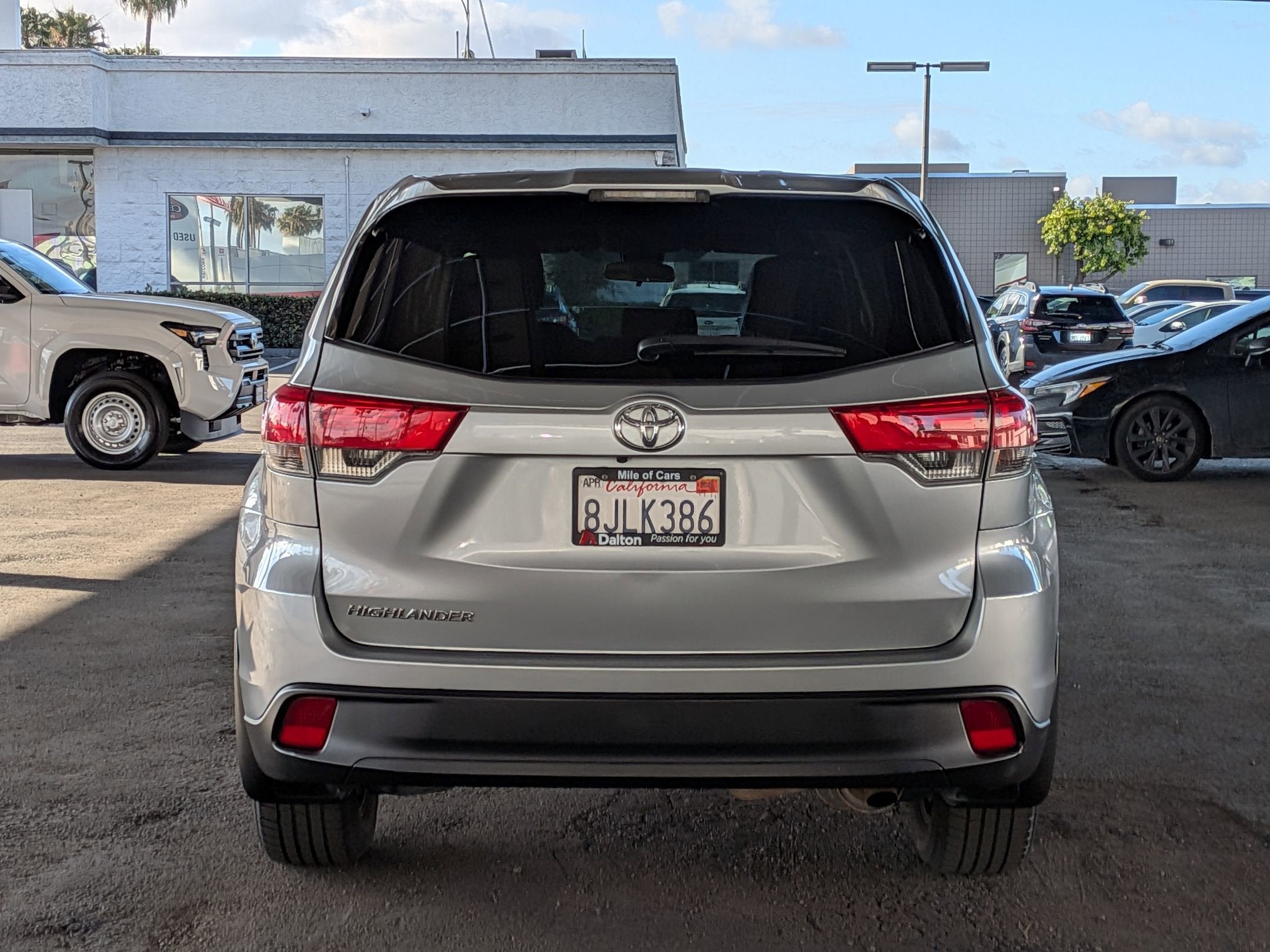 2019 Toyota HIGHLANDER LE