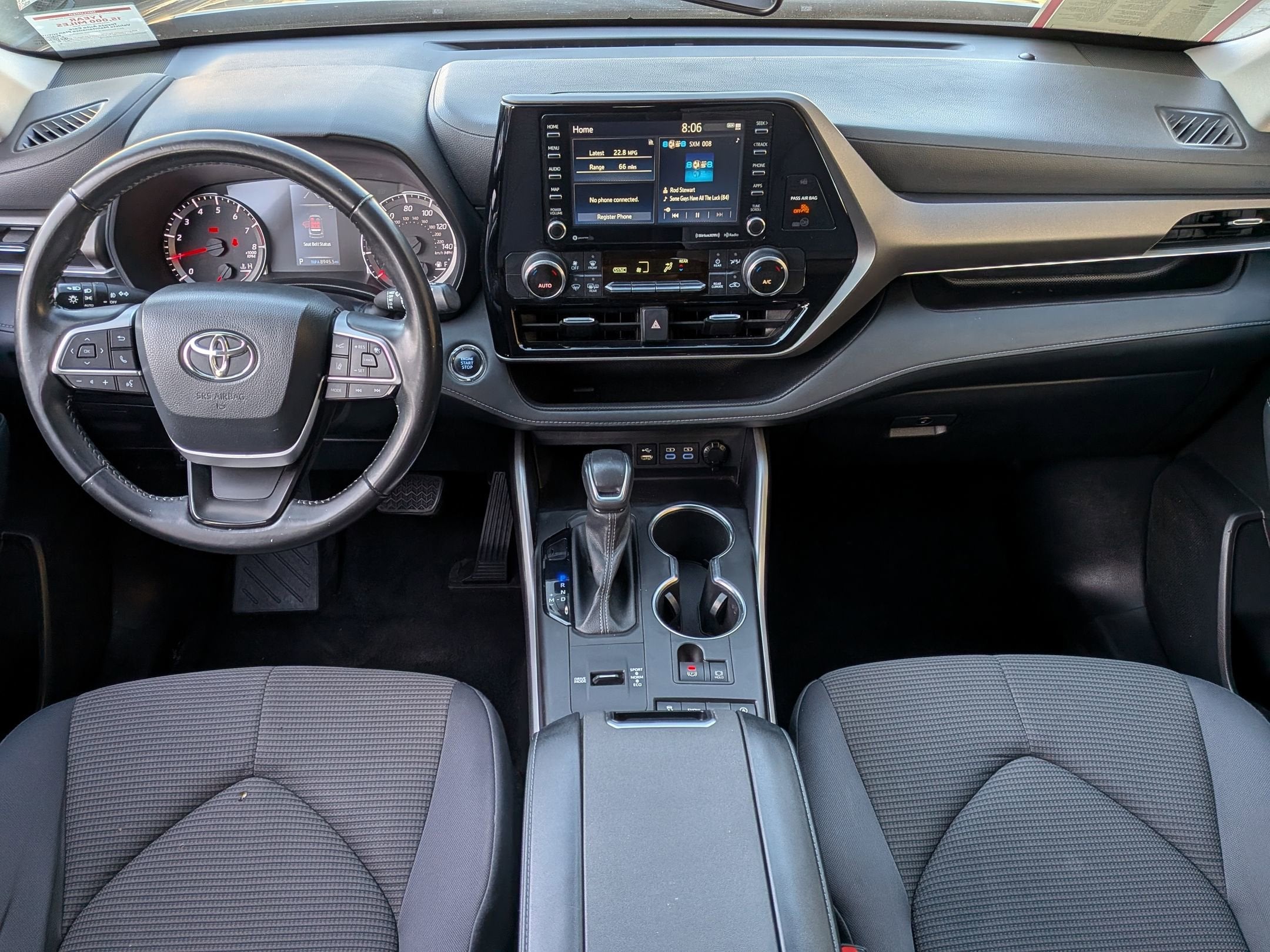 2022 Toyota HIGHLANDER LE