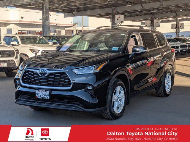 2022 Toyota HIGHLANDER LE