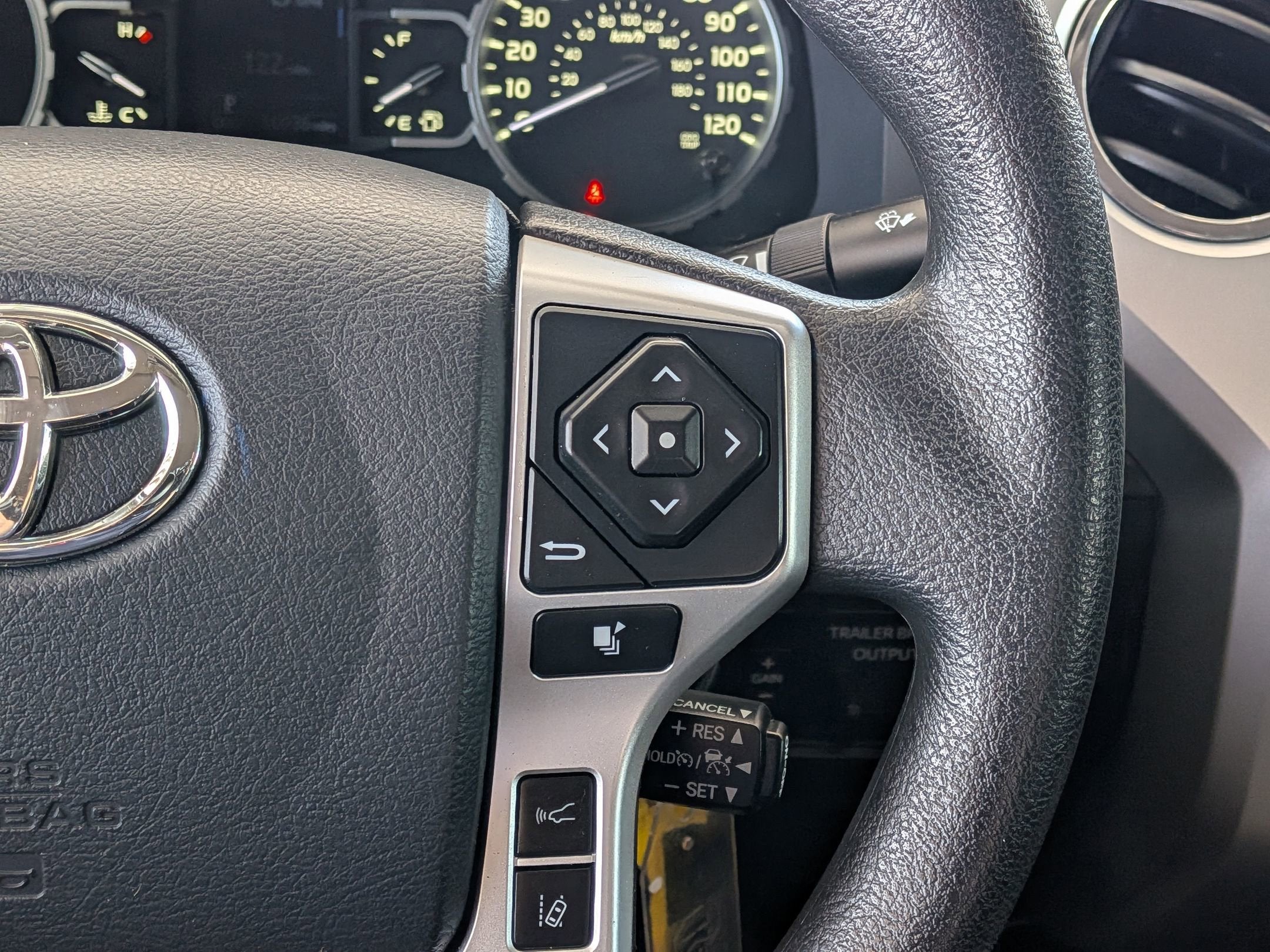 2020 Toyota TUNDRA 4X2 SR5