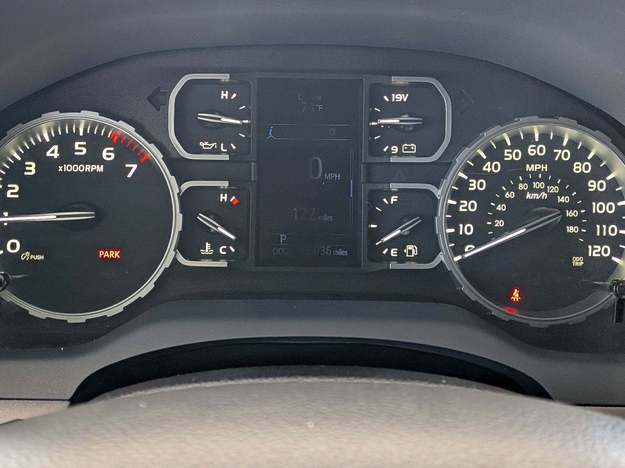 2020 Toyota TUNDRA 4X2 SR5