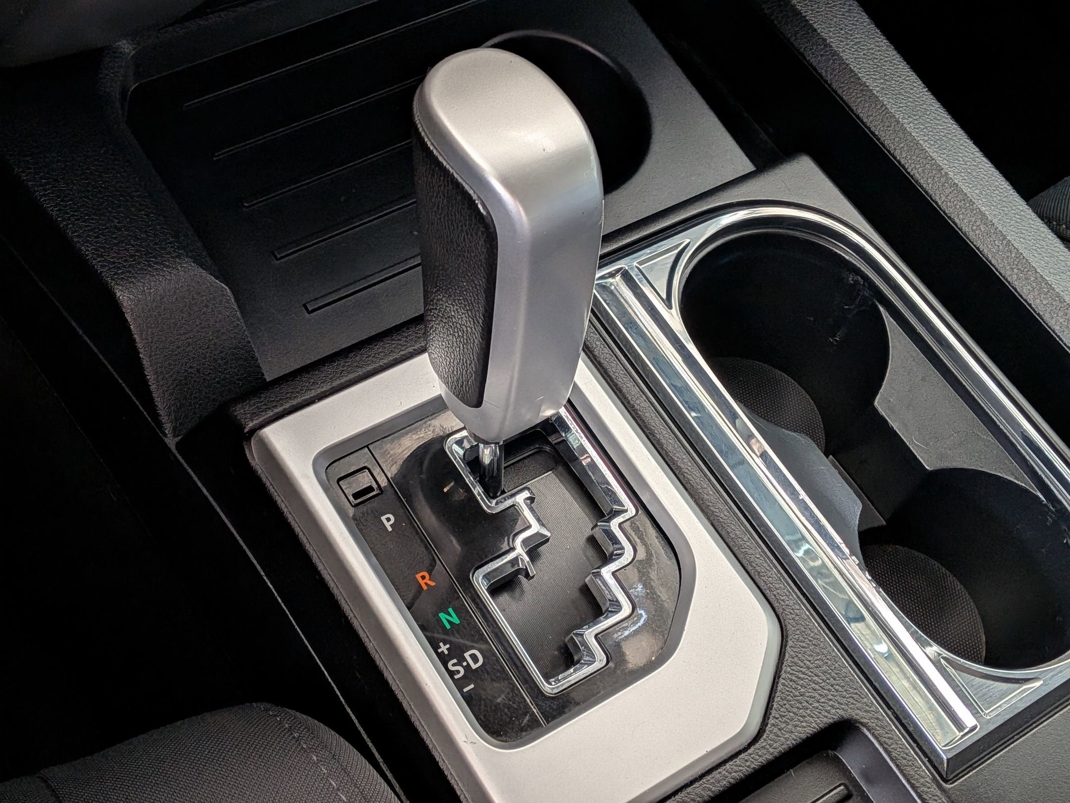 2020 Toyota TUNDRA 4X2 SR5