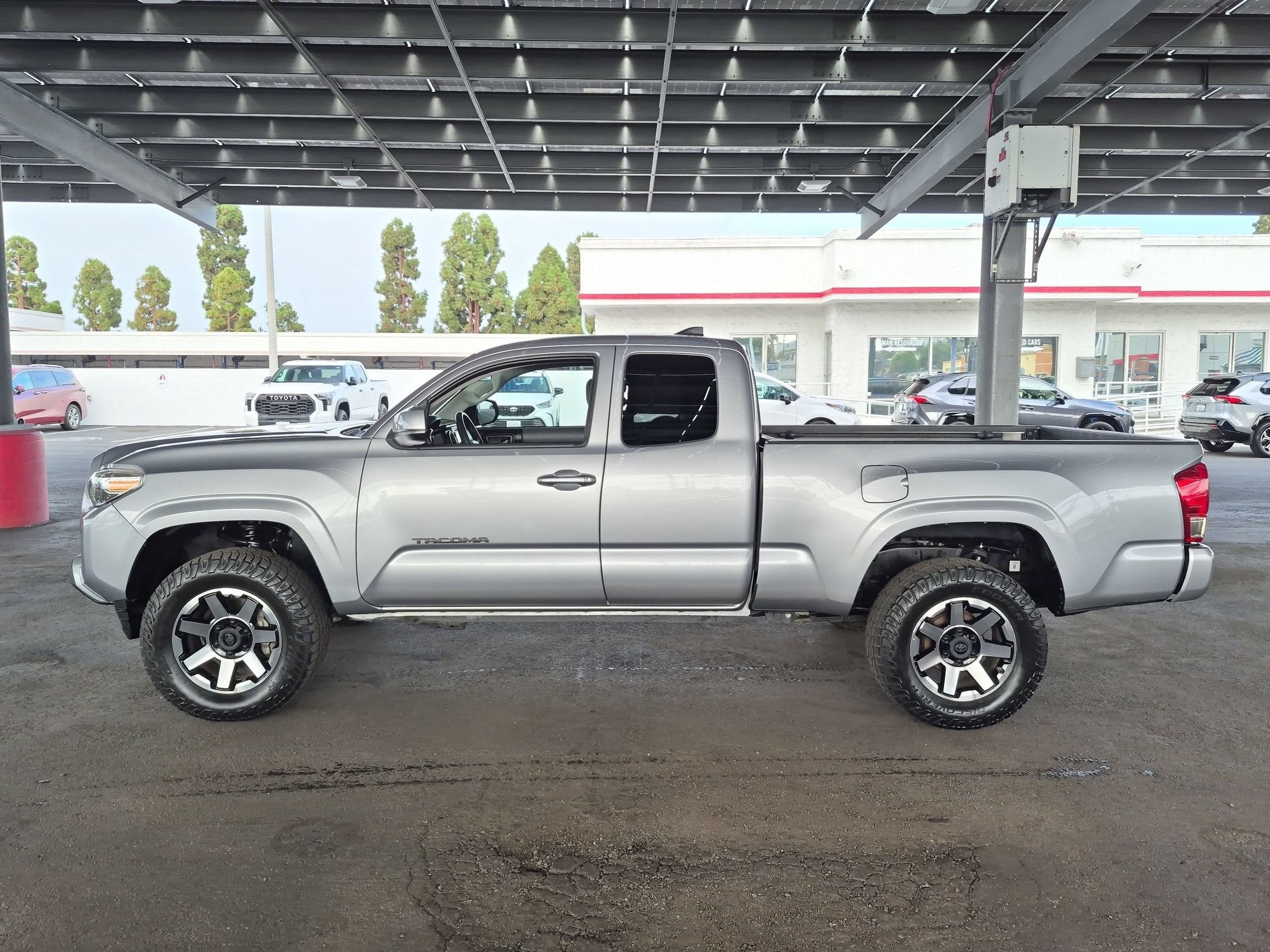 2019 Toyota Tacoma SR
