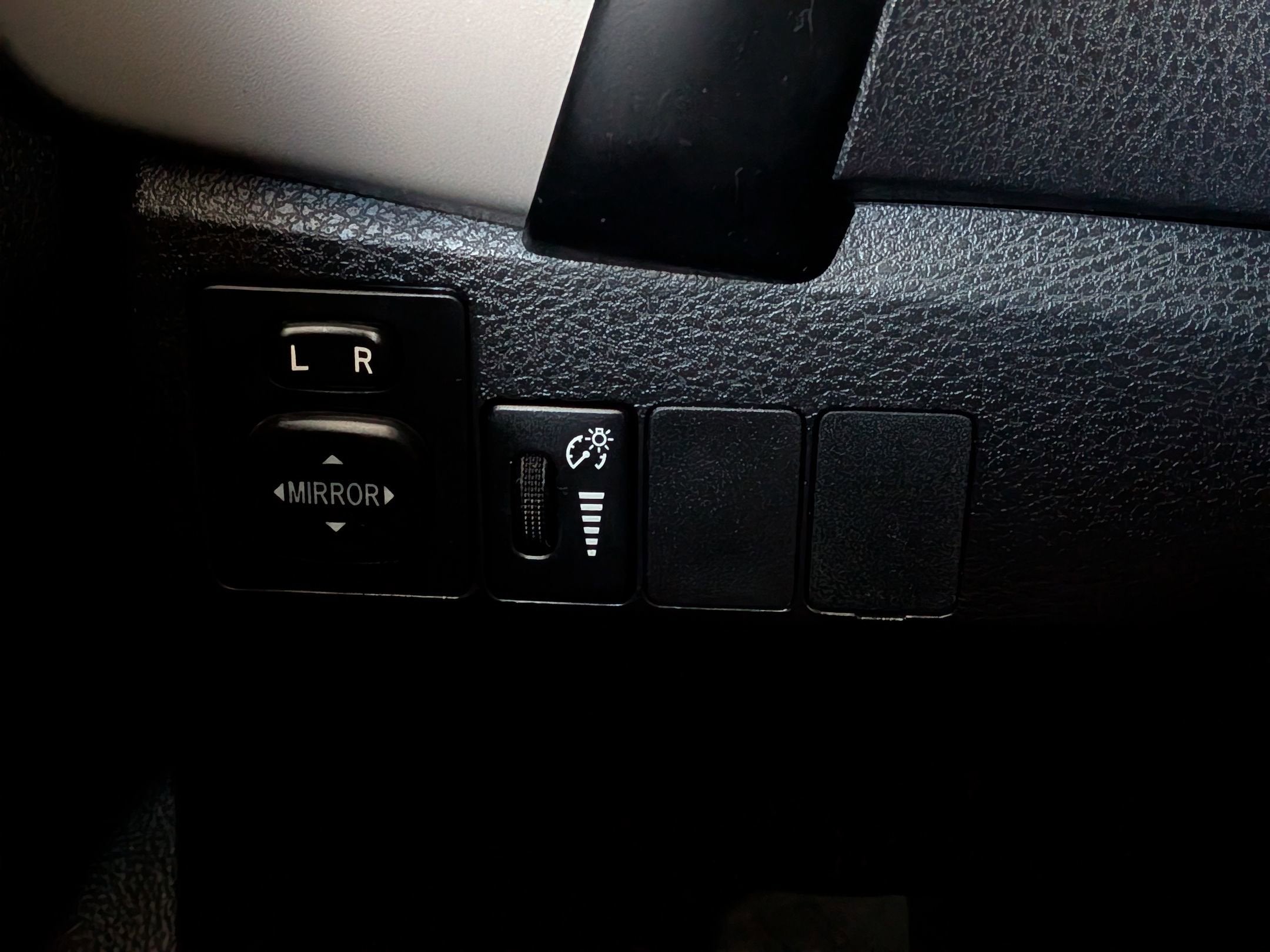 2018 Toyota COROLLA WHITE