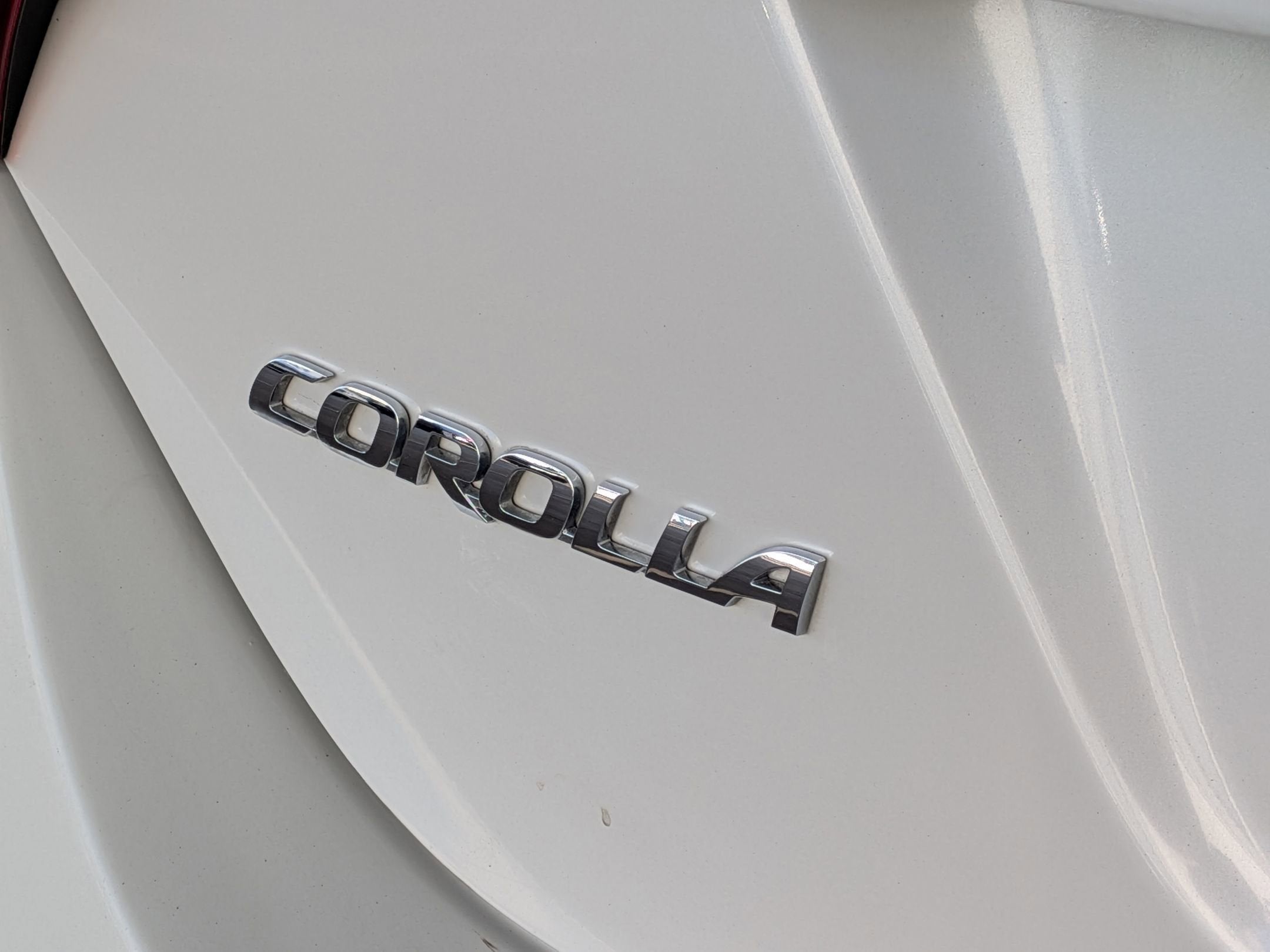 2018 Toyota COROLLA WHITE
