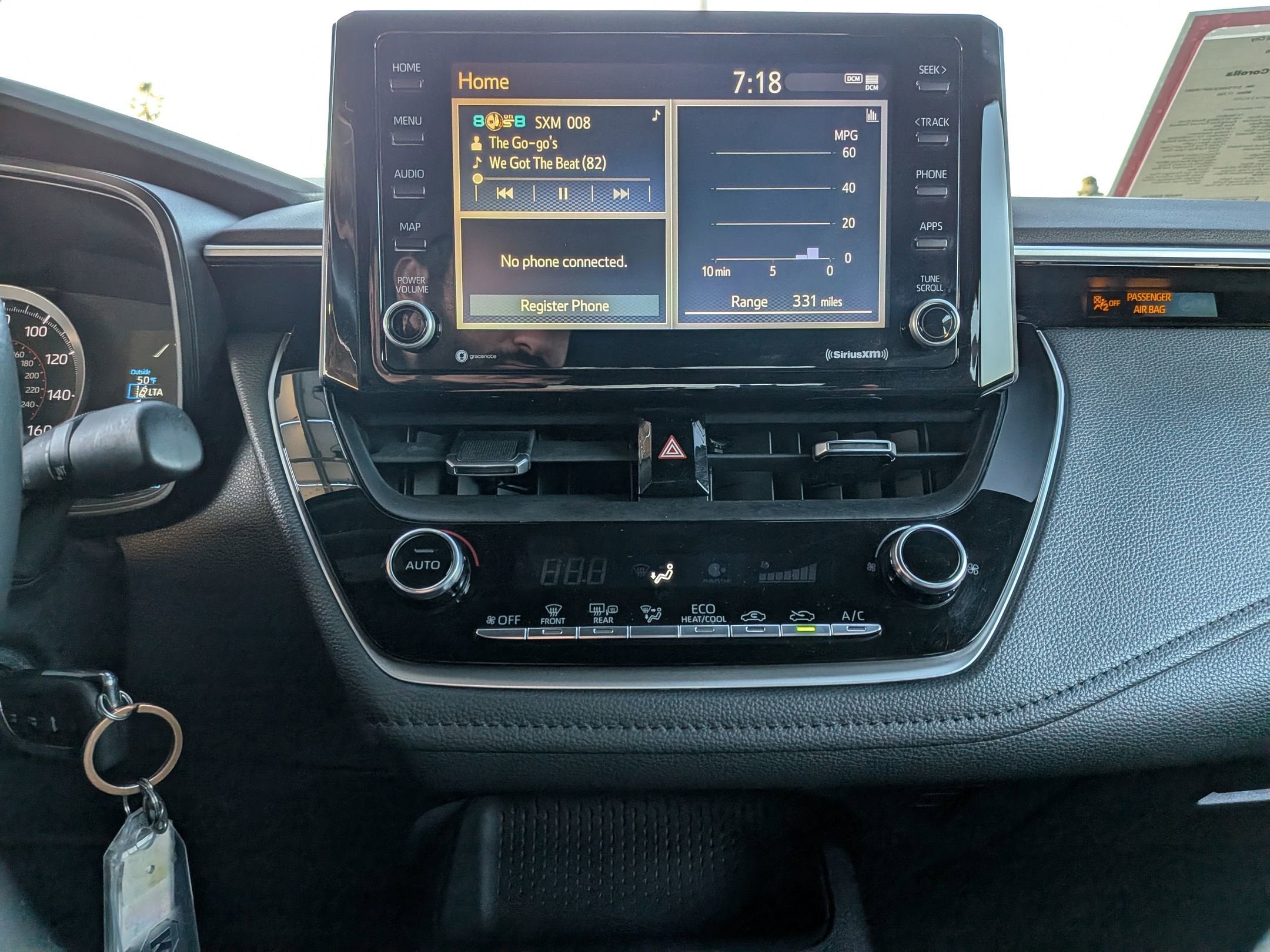 2022 Toyota COROLLA SE