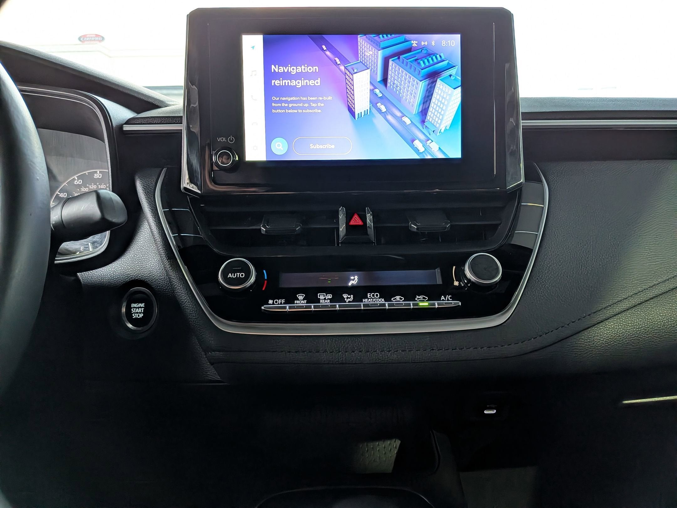 2024 Toyota COROLLA SE