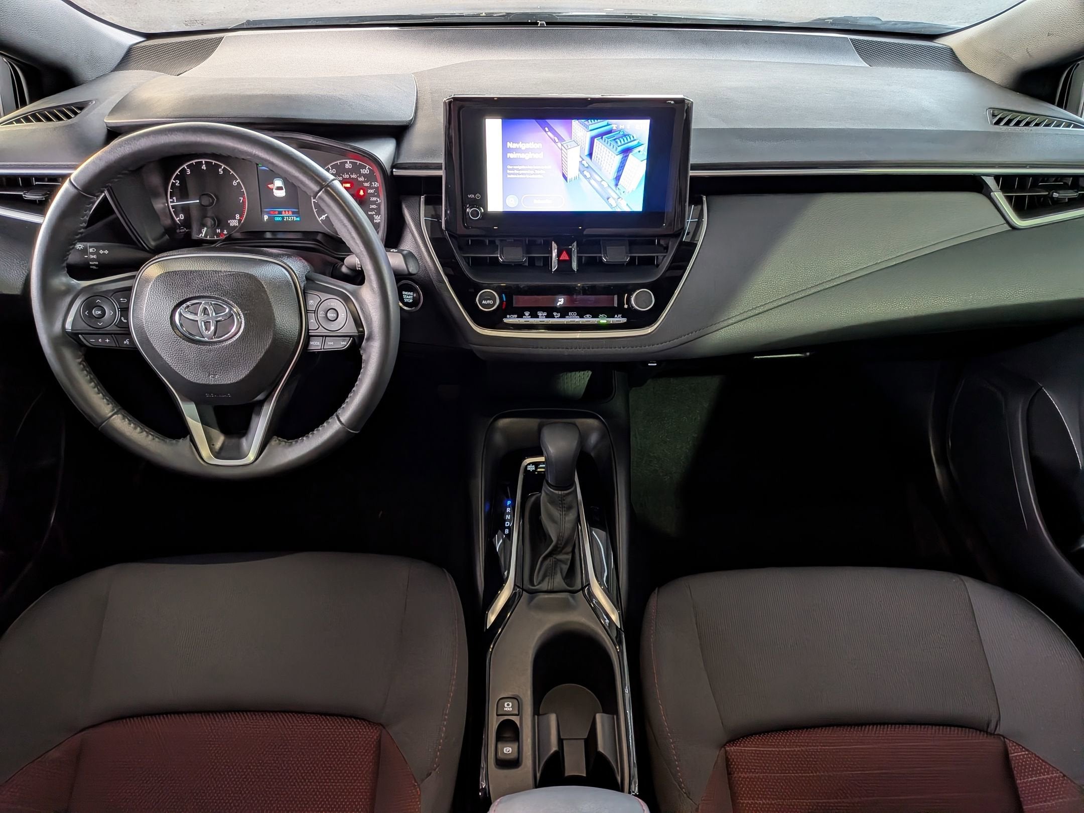 2024 Toyota COROLLA SE