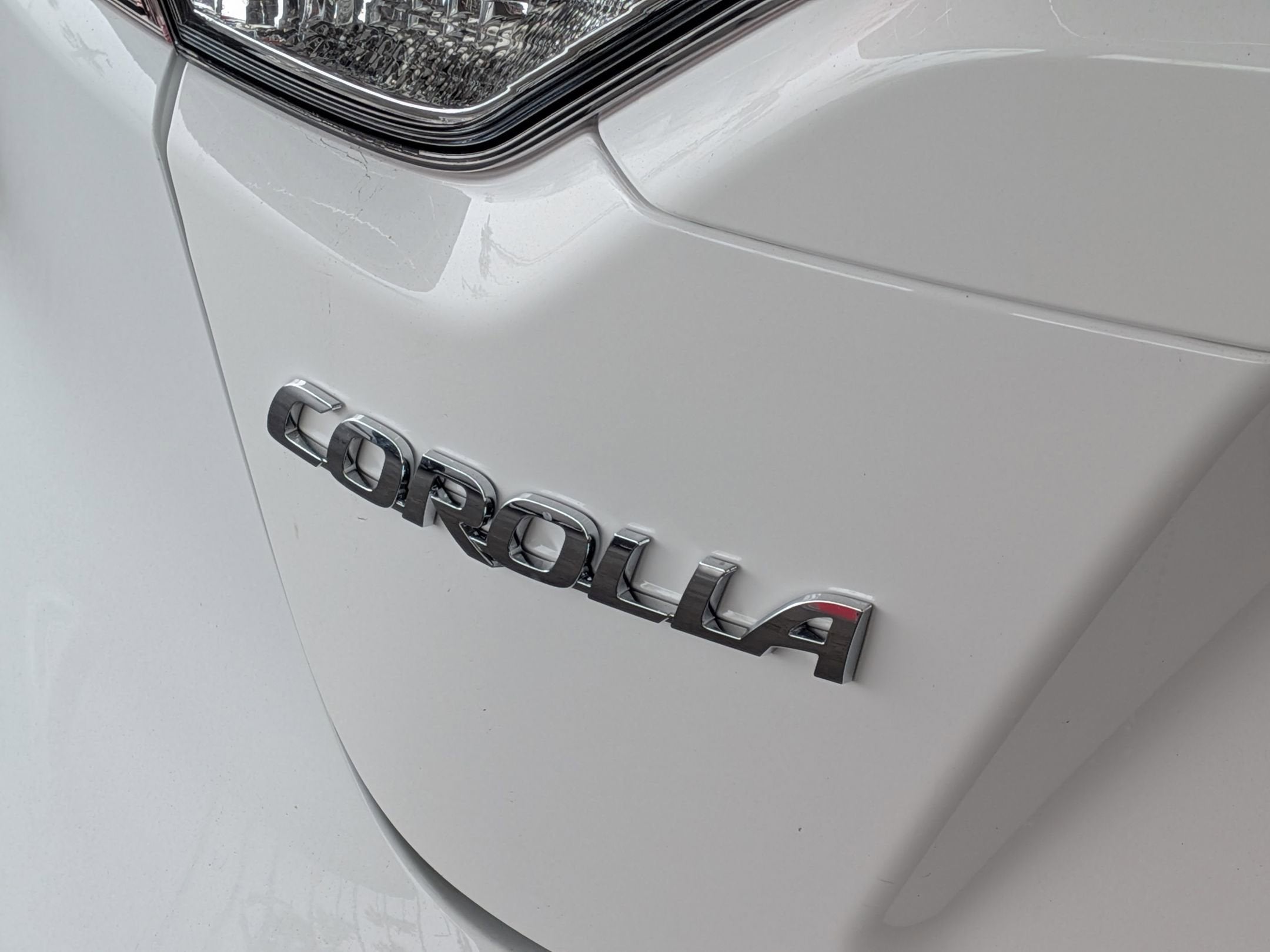 2025 Toyota COROLLA SE