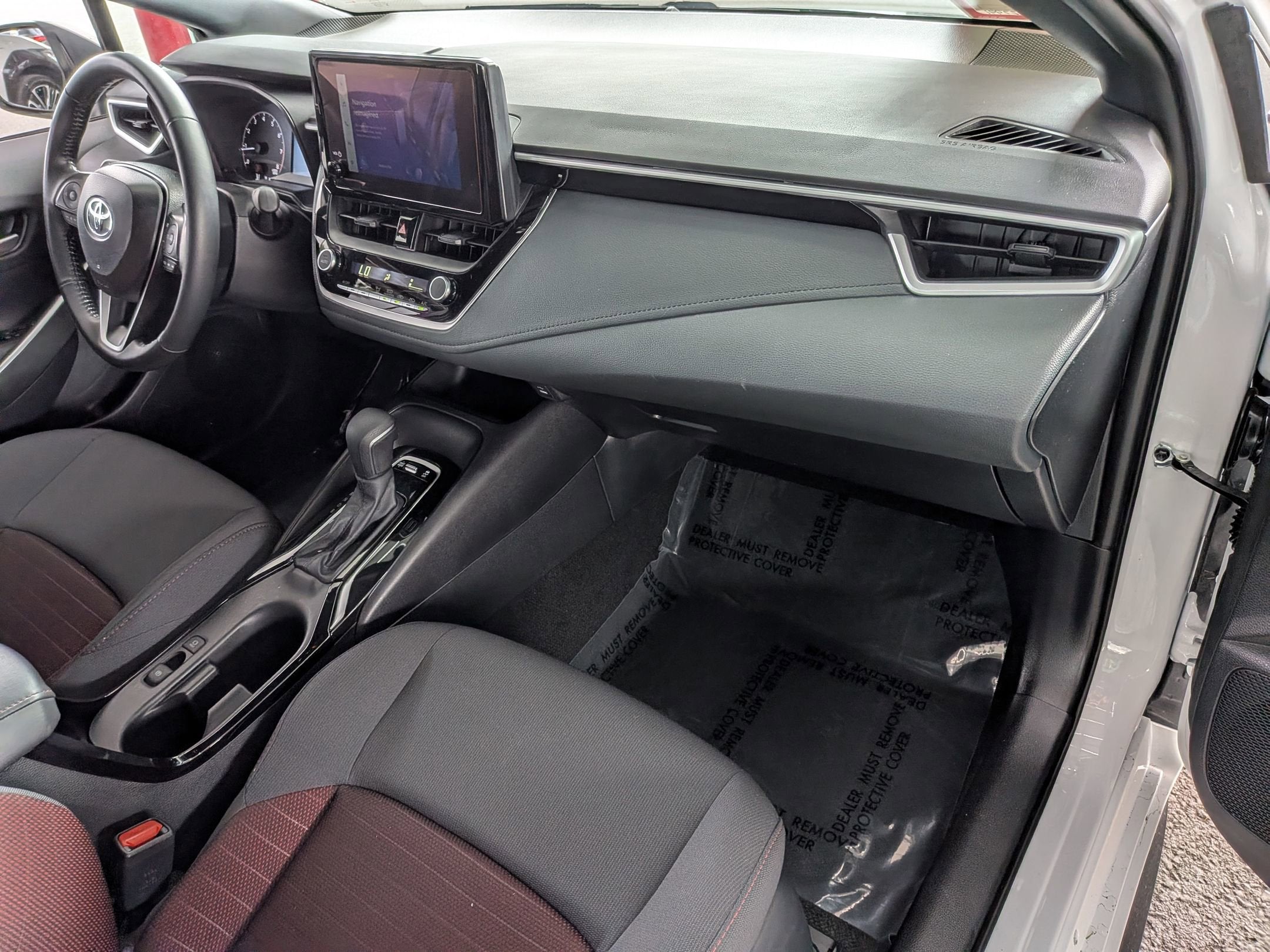 2025 Toyota COROLLA SE